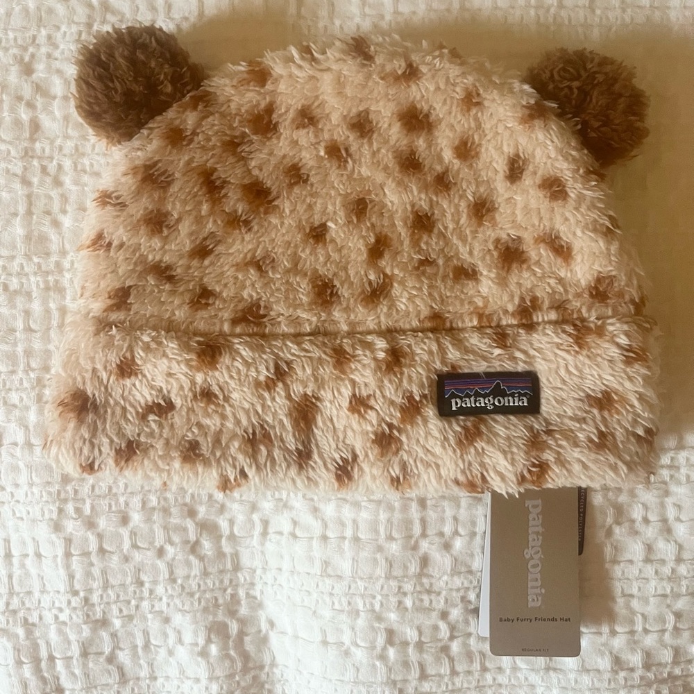 Patagonia baby furry friends hat
